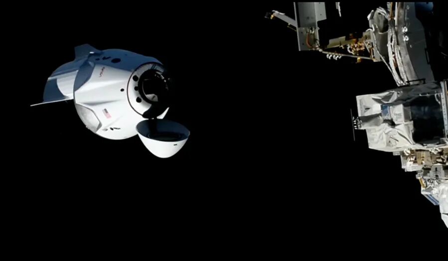 破纪录!SpaceX Crew-13不到8小时抵达空间站 配图2